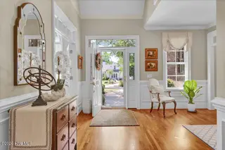 853 Gull Point Road, Wilmington, NC 28405 — 4-bedroom home in Landfall, Wilmington, NC, photo 6 of 52: 007_img_7496_525