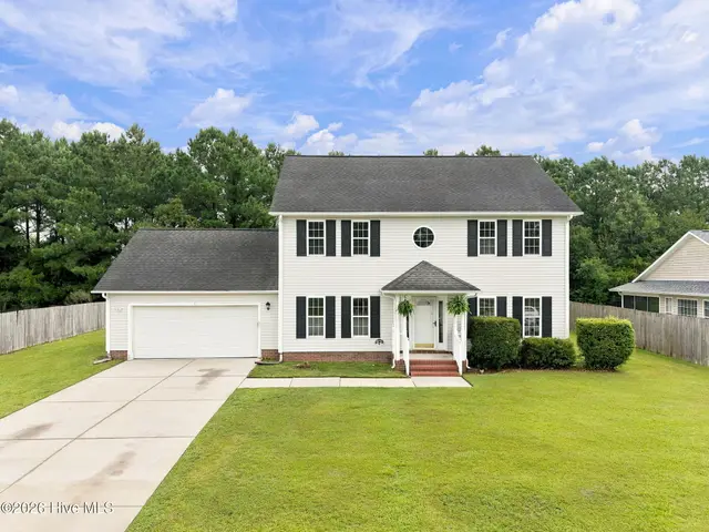 812 Commons Drive N, Jacksonville, NC 28546