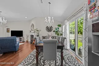 3118 Drew Avenue, New Bern, NC 28562 – photo 7: 26-web-or-mls-DSC_3282