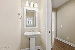 236 Leonda Drive, Beaufort, NC 28516 – photo 17: 42-web-or-mls-236-Leonda-Dr-077_edit