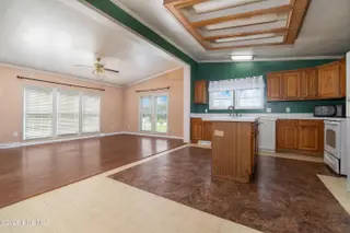 119 Dixon Drive, Newport, NC 28570 – photo 8: Large kitchen with island