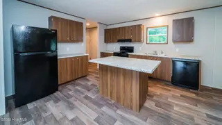 9115 E Calabash Drive SW, Calabash, NC 28467 — 3-bedroom manufactured home in Bonaparte Retreat, Calabash, NC, photo 13 of 27