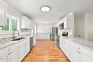 5004 Trent Woods Drive, Trent Woods, NC 28562 – photo 14: 33-web-or-mls-DSC_8669
