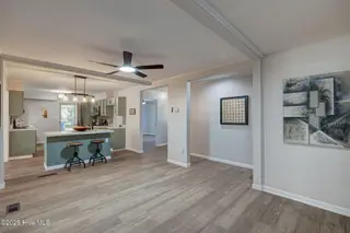 1102 Adelaide Drive, Wilmington, NC 28412 — 4-bedroom home in Hanover Heights, Wilmington, NC, photo 11 of 43: 1102AdelaideDrive(19)