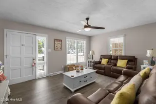 182 Crabapple Lane, Lake Waccamaw, NC 28450 – photo 12: Crabapple182-2LRShaneL33A5883-CR2