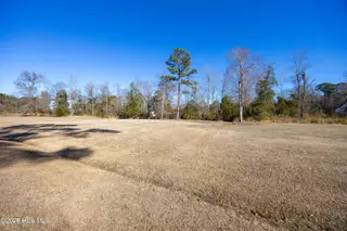 325 18 Winterberry Court, Washington, NC 27889 – photo 17: IMG_5292