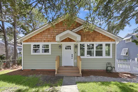 2609 Arendell Street, Morehead City
