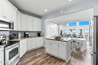 349 W First Street, Ocean Isle Beach, NC 28469 – photo 15: 5-web-or-mls-CAMMediaLLC.com-02857