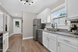 813 N 7th Street, Wilmington, NC 28401 – photo 12: 002-813North7thStreet-Wilmington-NC-2840