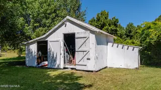 2596 Cedar Island Road, Cedar Island, NC 28520 — 3-bedroom home, Cedar Island, NC, photo 6 of 27: 2596 CEDAR ISLAND ROAD (6)