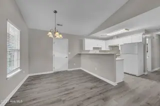 601 Brewster Lane, Wilmington, NC 28412 – photo 7: Bar area