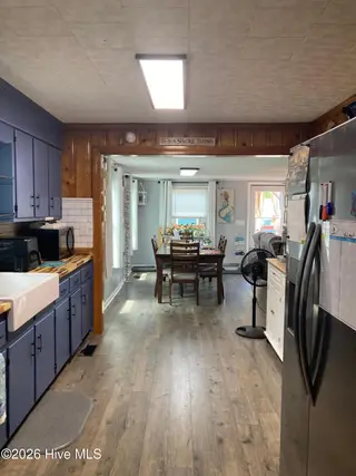 303 E 11th Street, Washington, NC 27889 – photo 13: Kitchen to Dining