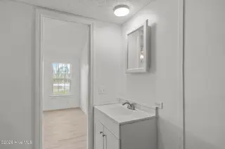 4113 N Highway 101, Newport, NC 28570 – photo 18: Primary bathroom