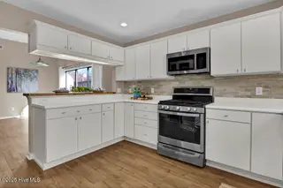 7223 Lounsberry Court, Wilmington, NC 28405 — 3-bedroom home in Covil Estates, Wilmington, NC, photo 12 of 40