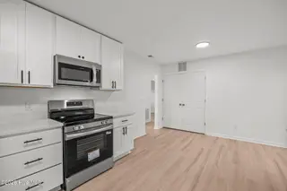 322 Lancaster Road, Wilmington, NC 28409 – photo 7: 37-web-or-mls-IMG_8986