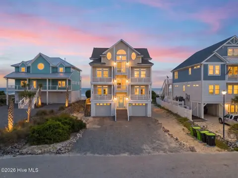 31 Porpoise Pl, North Topsail Beach