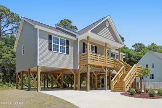 1058 Chadwick Shores Drive, Sneads Ferry, NC 28460 – photo 2: 1058 chad 5