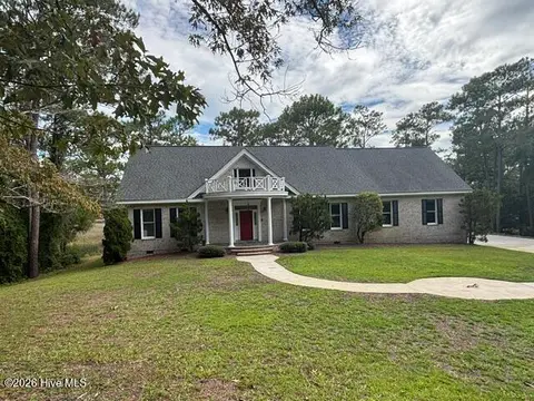 6465 Walden Pond Lane, Southport