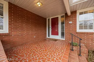 400 Country Club Drive, Jacksonville, NC 28546 – photo 5: 41-web-or-mls-400 Country Club Dr. 92