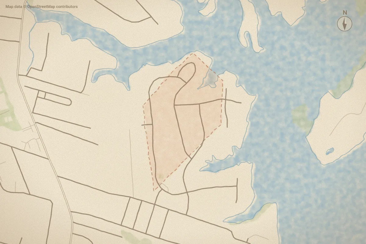 Watercolor map of Mariners Point in Morehead City, NC, showing its streets, water and surroundings